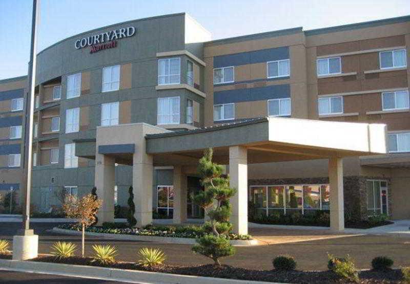 Courtyard Atlanta Mcdonough Hotel Exterior photo